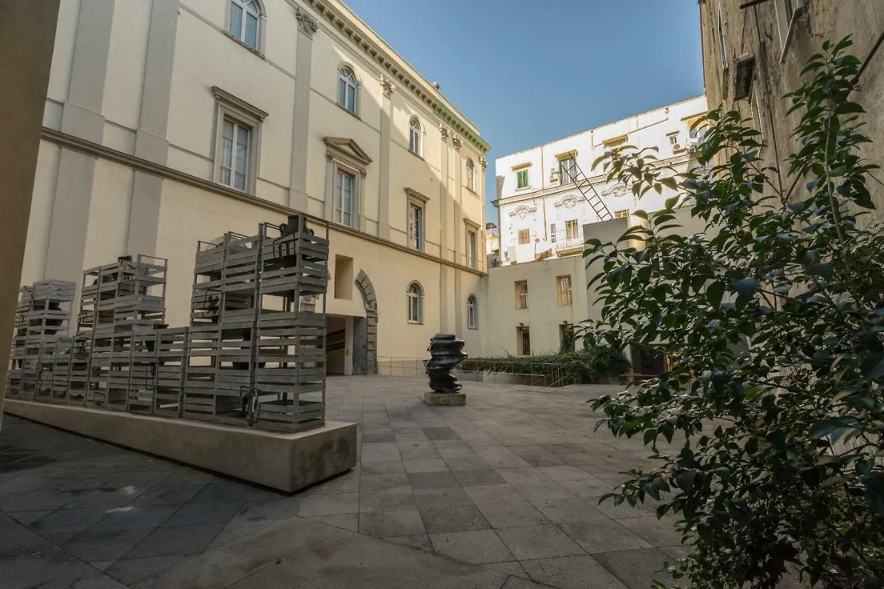 Donnare Casavacanza - Historic Center Of Naples Holiday home