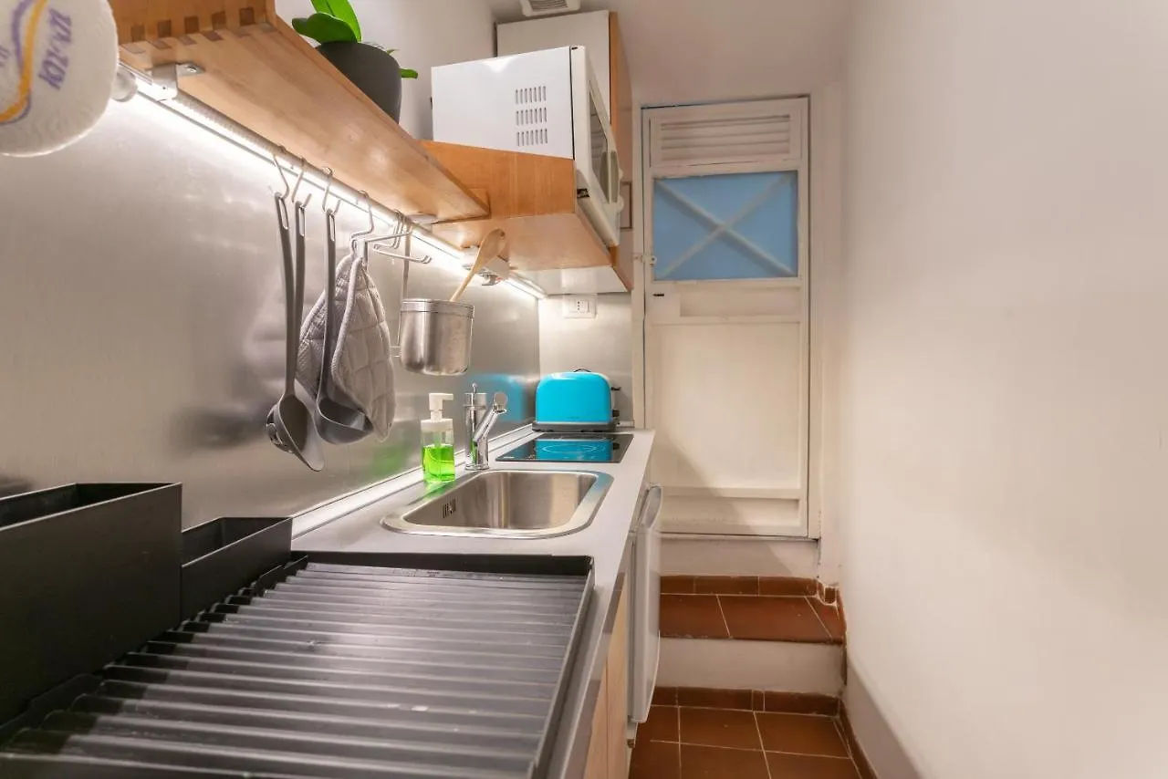 Holiday home Donnare Casavacanza - Historic Center Of Naples Italy