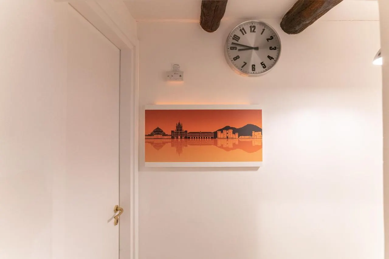 Holiday home Donnare Casavacanza - Historic Center Of Naples Italy