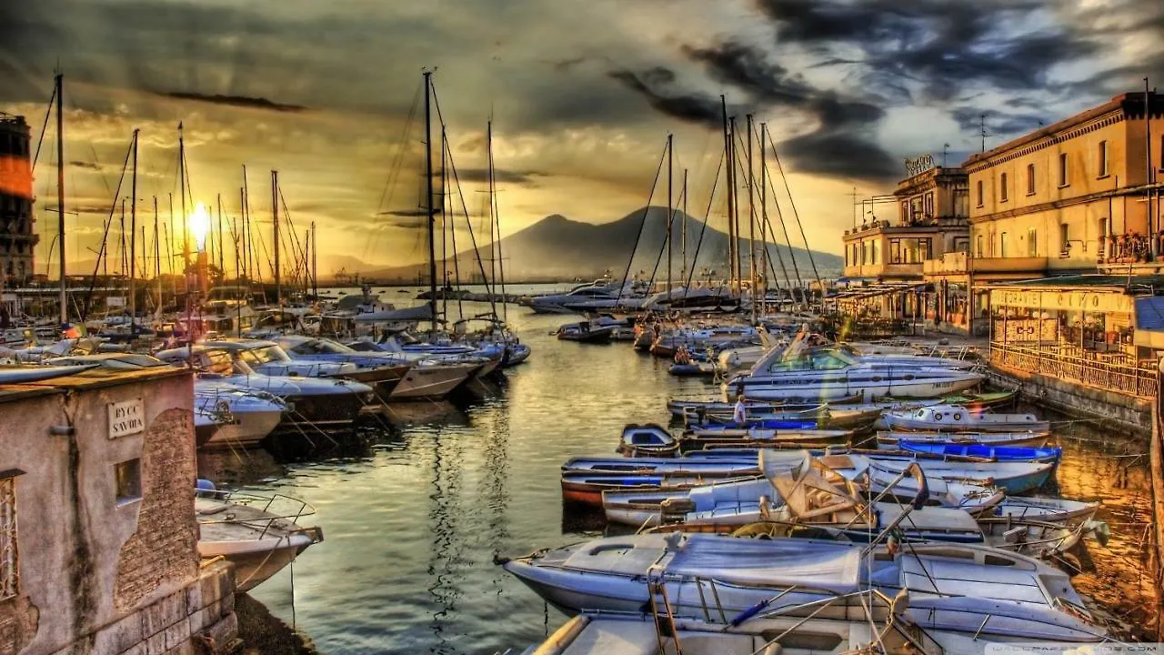 Donnare Casavacanza - Historic Center Of Naples Holiday home